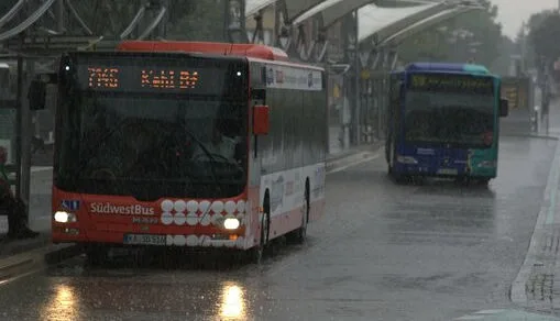 Aanrijding met een lijnbus op een kruispunt